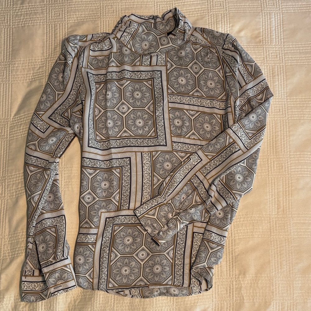 Ann Taylor Gray and Cream Geometric Blouse
